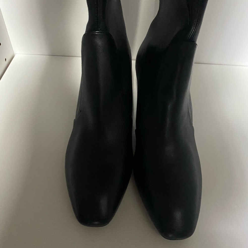 Stuart Weitzman Liviana Black Leather Boot - Picture 5 of 10